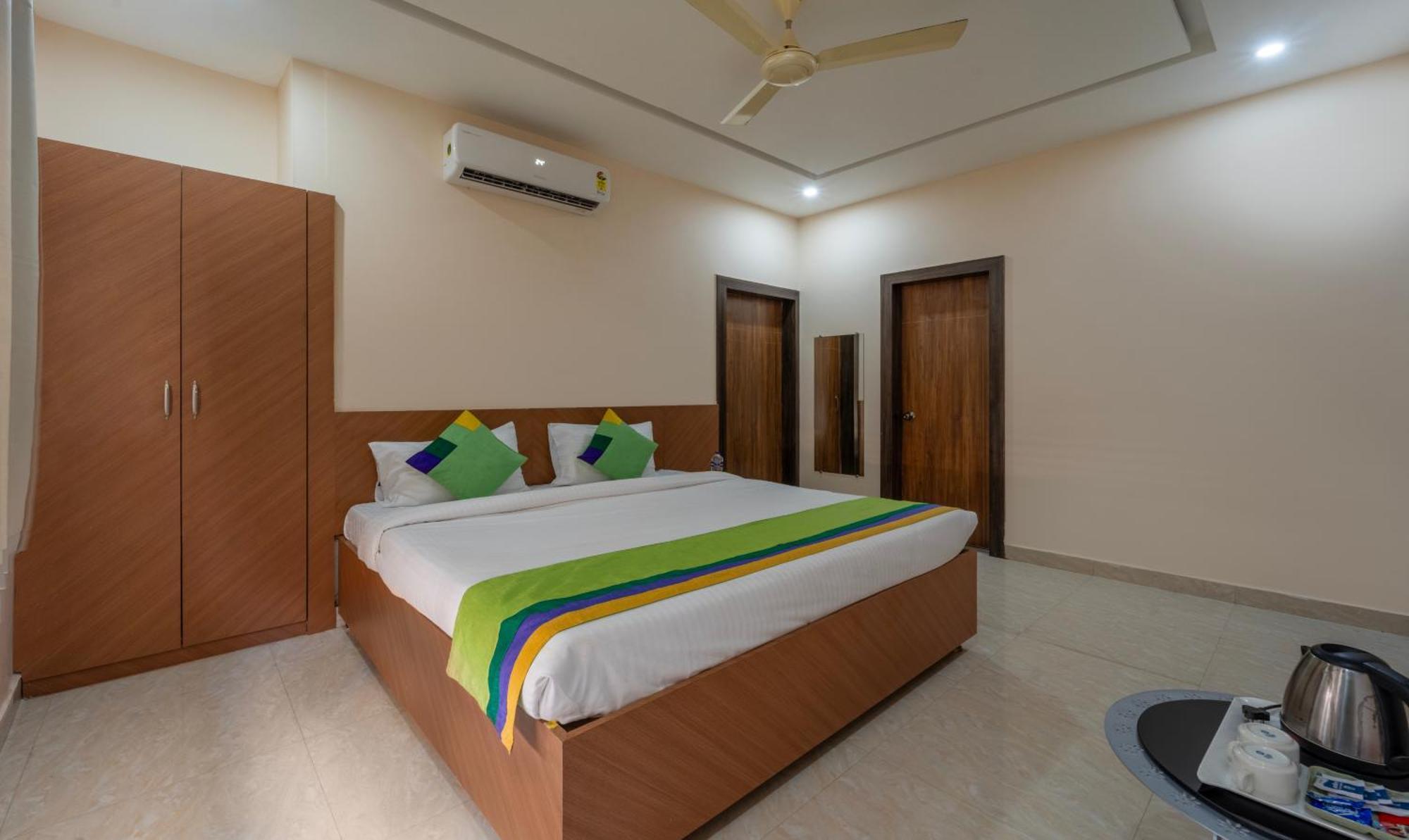 Treebo Raj Palace バラナシ エクステリア 写真